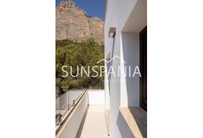 Obra nueva - Chalet -
Polop - Polop Hills