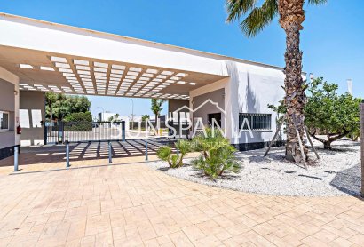 Obra nueva - Piso -
Vera - El Playazo