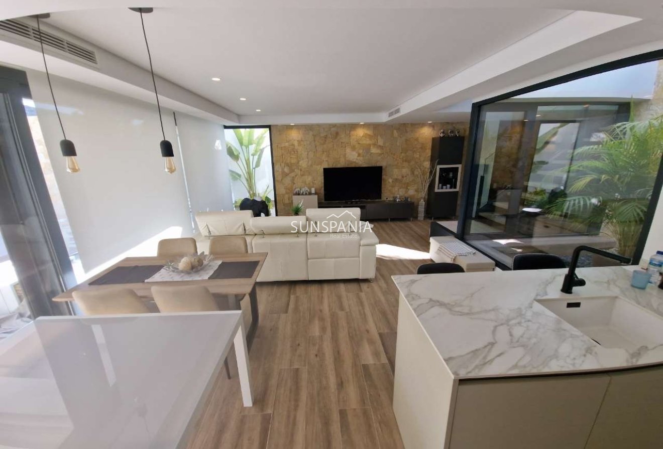 Reventa - Chalet -
Monforte del Cid - Font del Llop