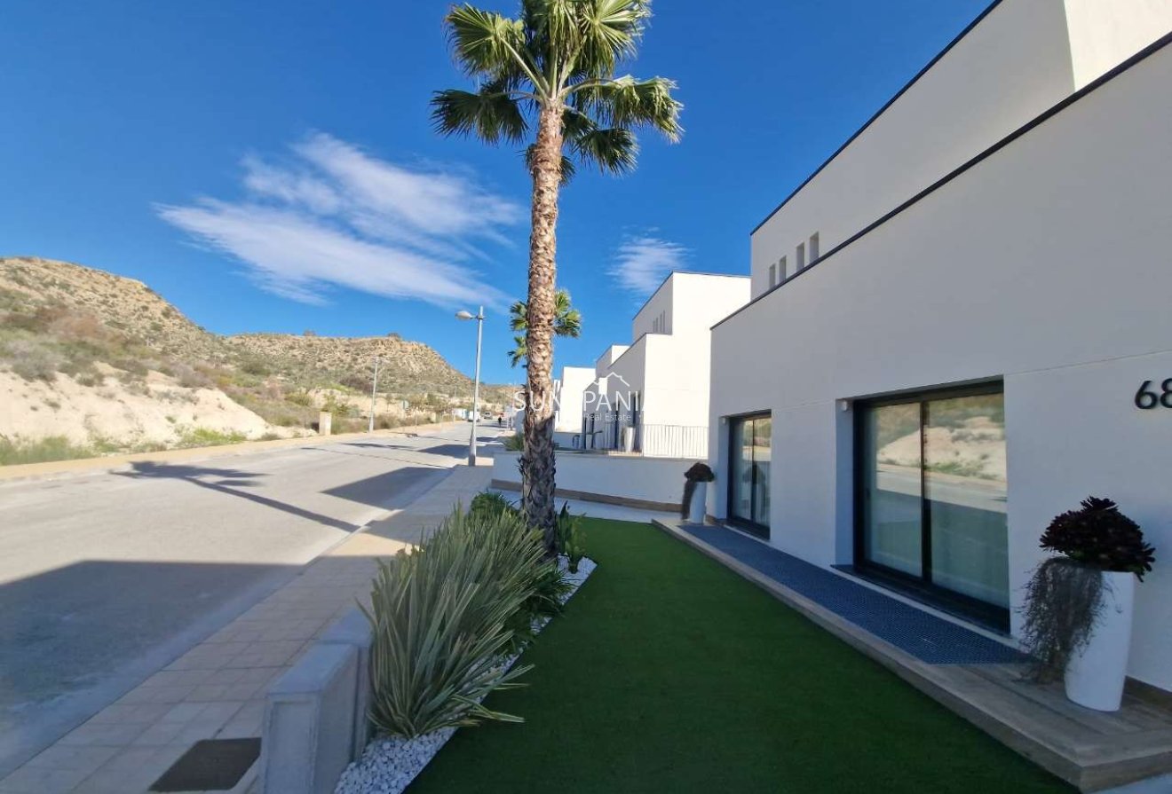 Reventa - Chalet -
Monforte del Cid - Font del Llop