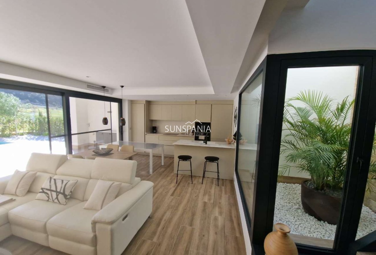 Reventa - Chalet -
Monforte del Cid - Font del Llop