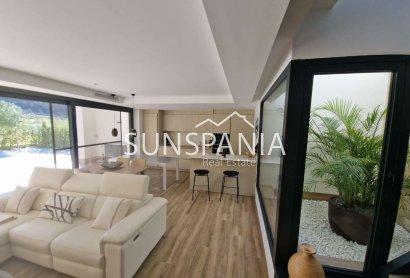 Reventa - Chalet -
Monforte del Cid - Font del Llop