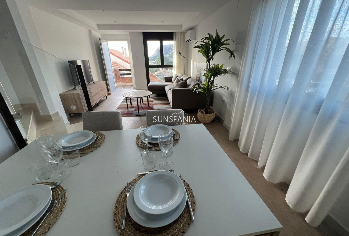 New Build - Townhouse -
La Union - centro