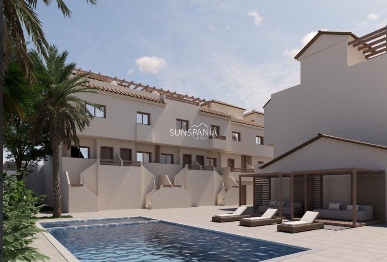 New Build - Townhouse -
La Union - centro