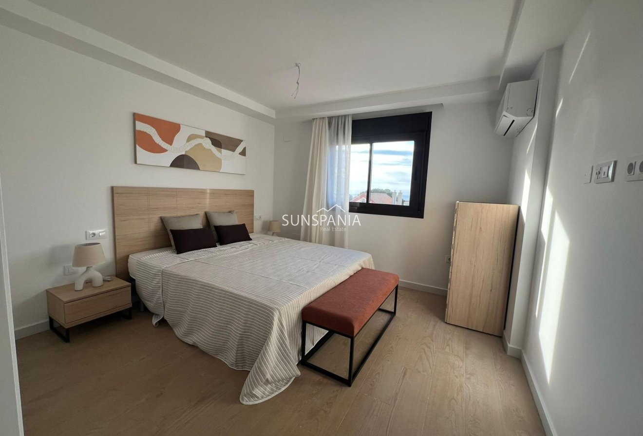 New Build - Townhouse -
La Union - centro