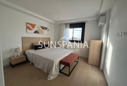 New Build - Townhouse -
La Union - centro