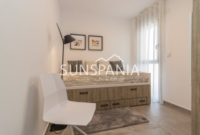 Obra nueva - Piso -
Torrevieja - Los Balcones