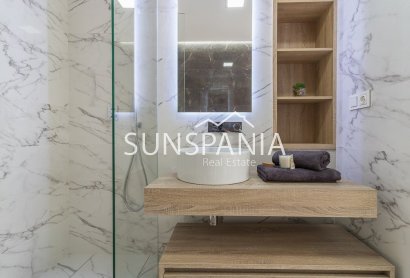 Obra nueva - Piso -
Torrevieja - Los Balcones