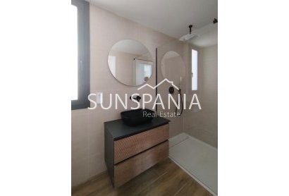 Obra nueva - Chalet -
Polop - PAU 1