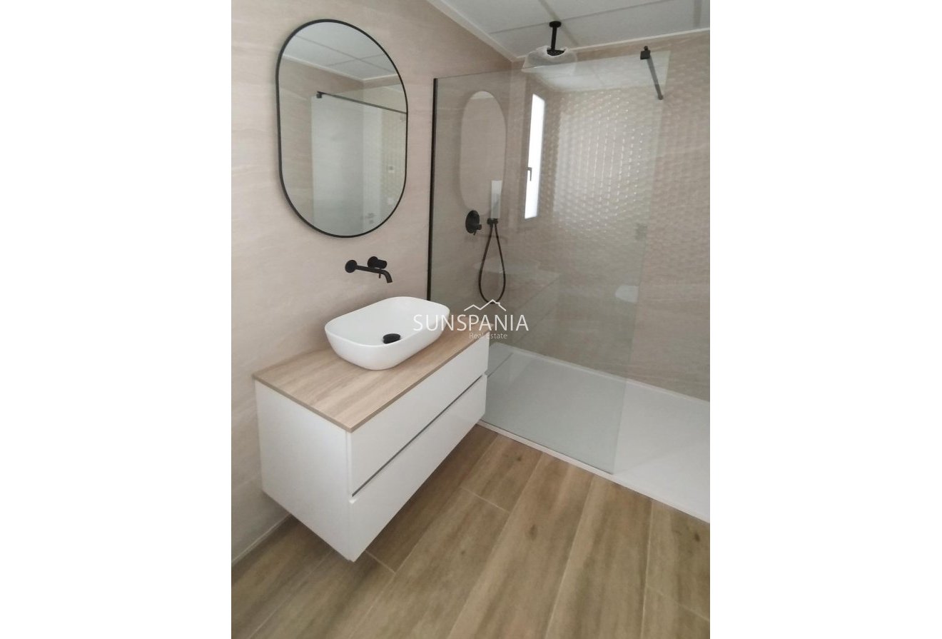 Obra nueva - Chalet -
Polop - PAU 1