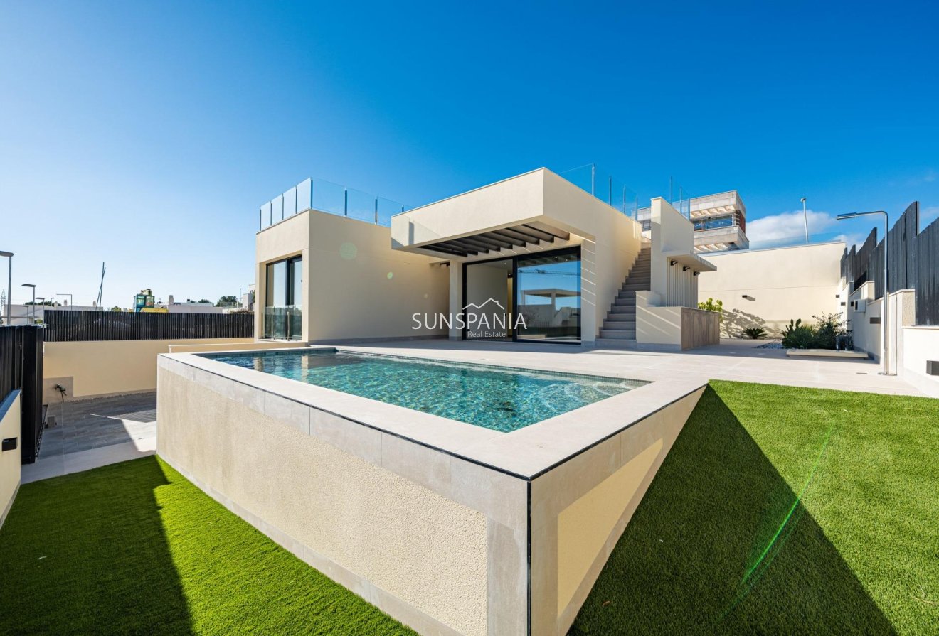 Obra nueva - Chalet -
Polop - La Alberca