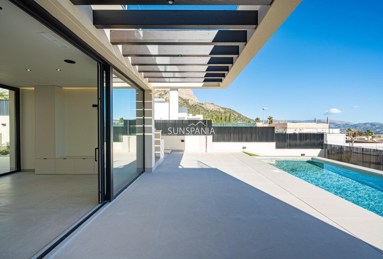 Obra nueva - Chalet -
Polop - La Alberca