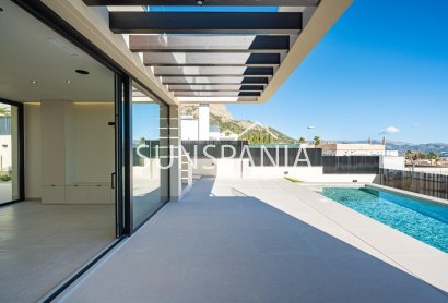 Obra nueva - Chalet -
Polop - La Alberca