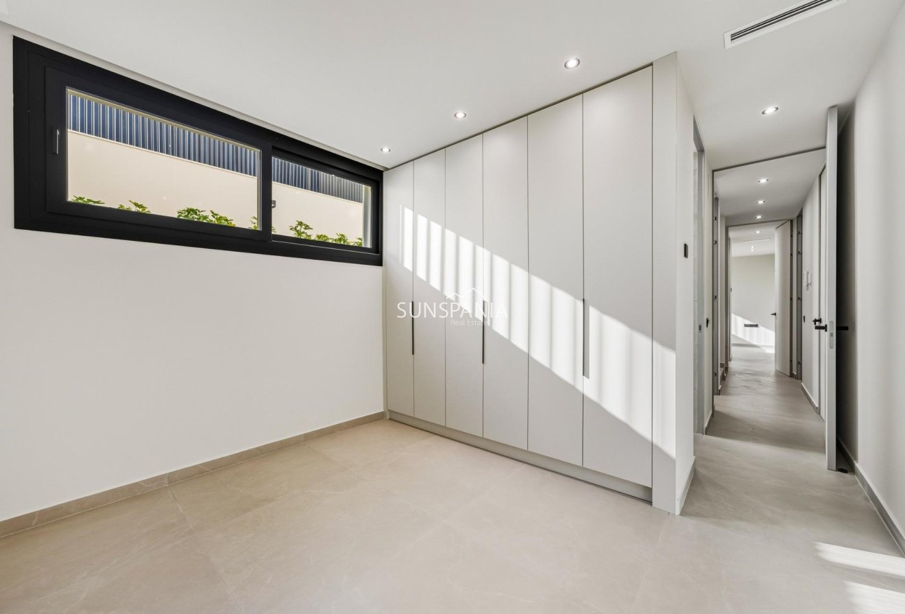 Obra nueva - Chalet -
Polop - La Alberca