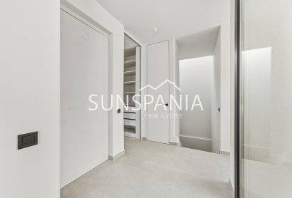 Obra nueva - Chalet -
Polop - La Alberca