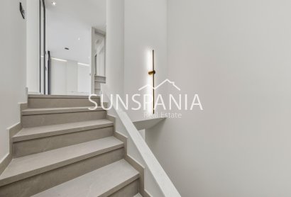 Obra nueva - Chalet -
Polop - La Alberca