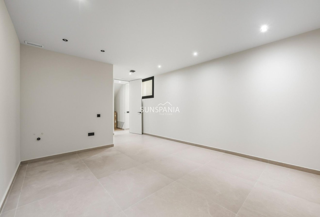 Obra nueva - Chalet -
Polop - La Alberca