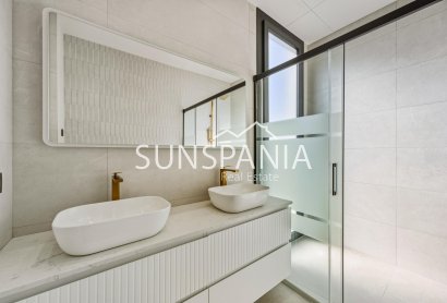 Obra nueva - Chalet -
Polop - La Alberca