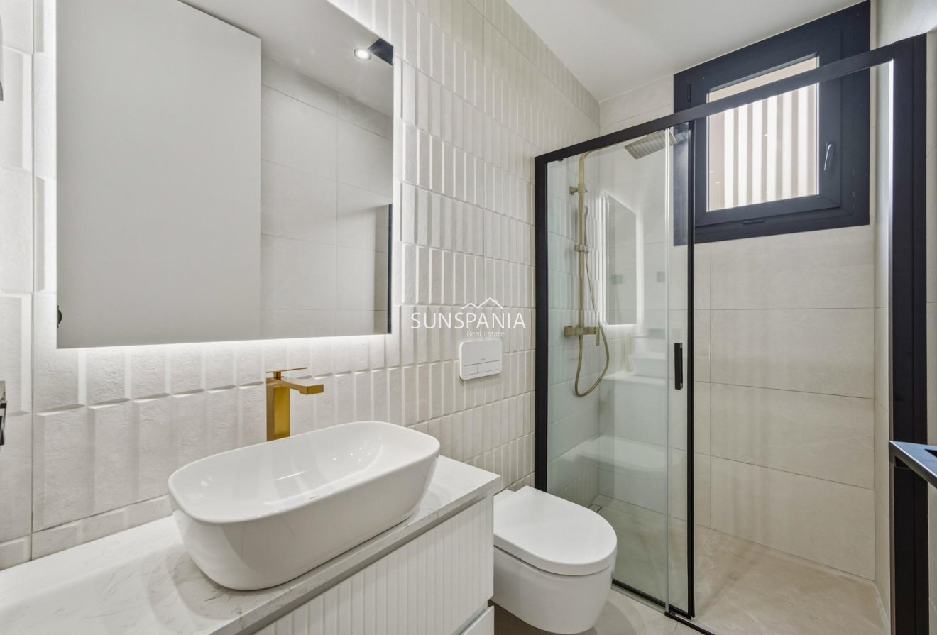 Obra nueva - Chalet -
Polop - La Alberca