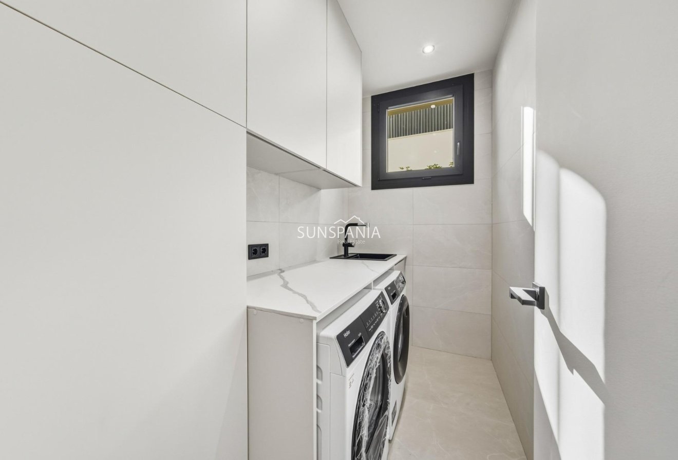 Obra nueva - Chalet -
Polop - La Alberca