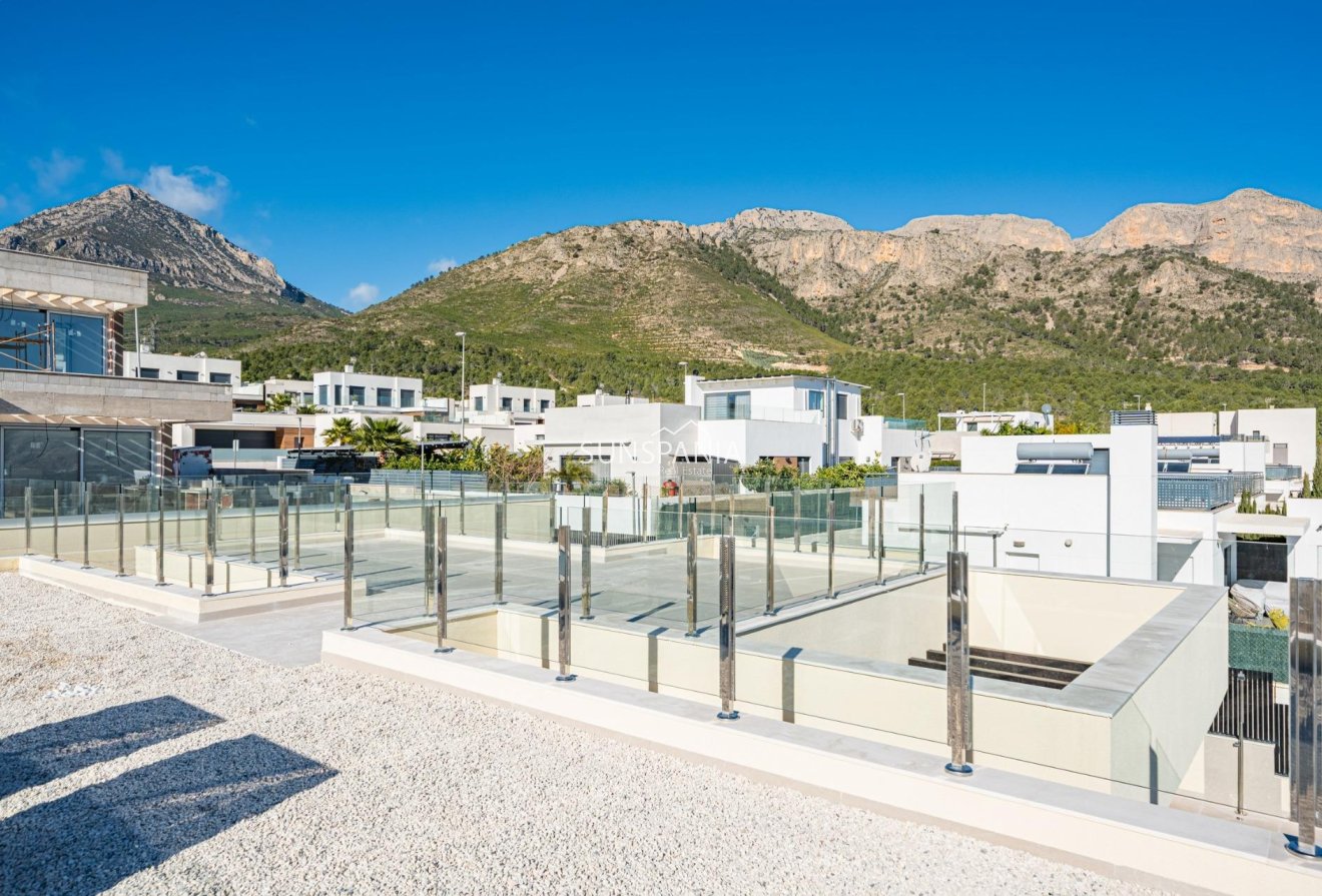 Obra nueva - Chalet -
Polop - La Alberca