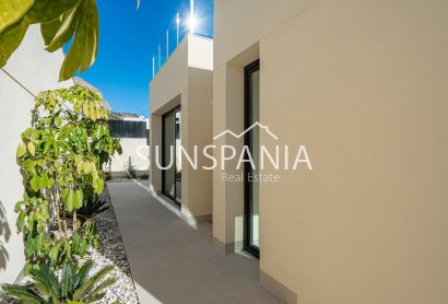 Obra nueva - Chalet -
Polop - La Alberca