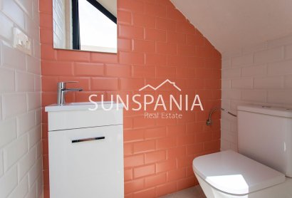 Obra nueva - Chalet -
Sucina