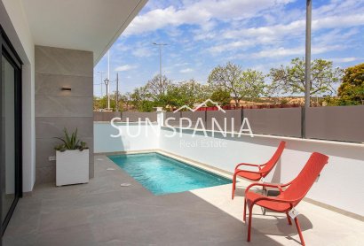 Obra nueva - Chalet -
Sucina