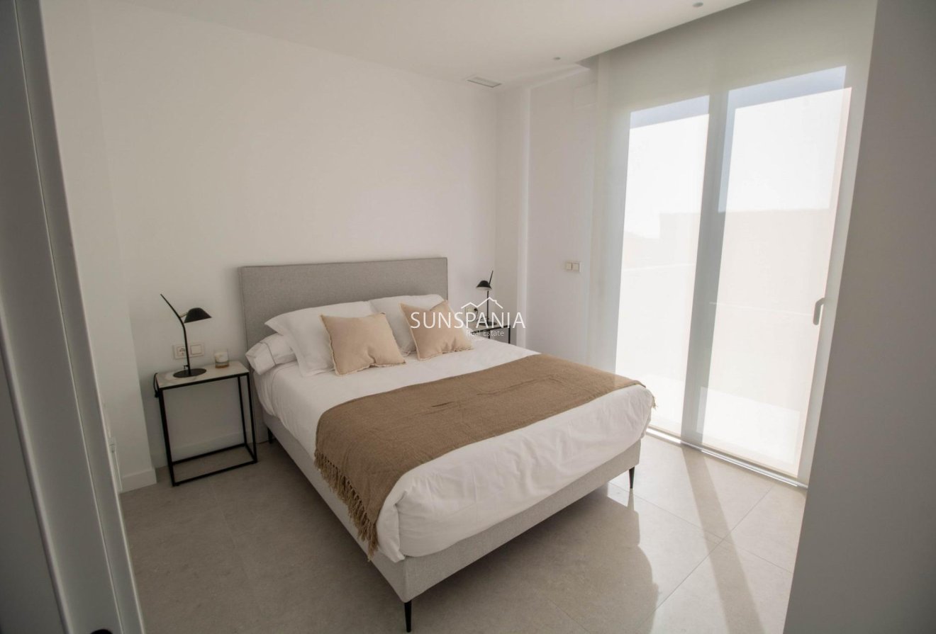 Obra nueva - Chalet -
Finestrat - Puig Campana Golf