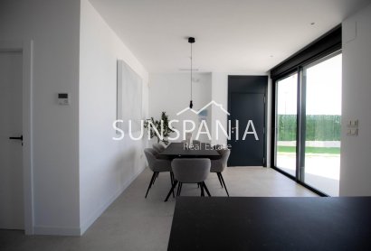 Obra nueva - Chalet -
Finestrat - Puig Campana Golf