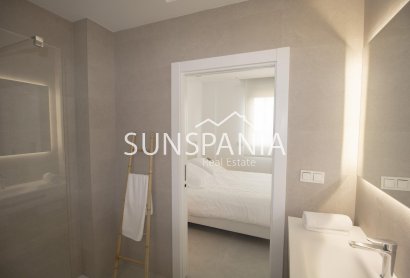 Obra nueva - Chalet -
Finestrat - Puig Campana Golf