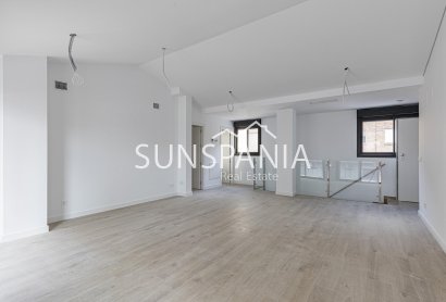 Obra nueva - Ático -
Murcia - Centro