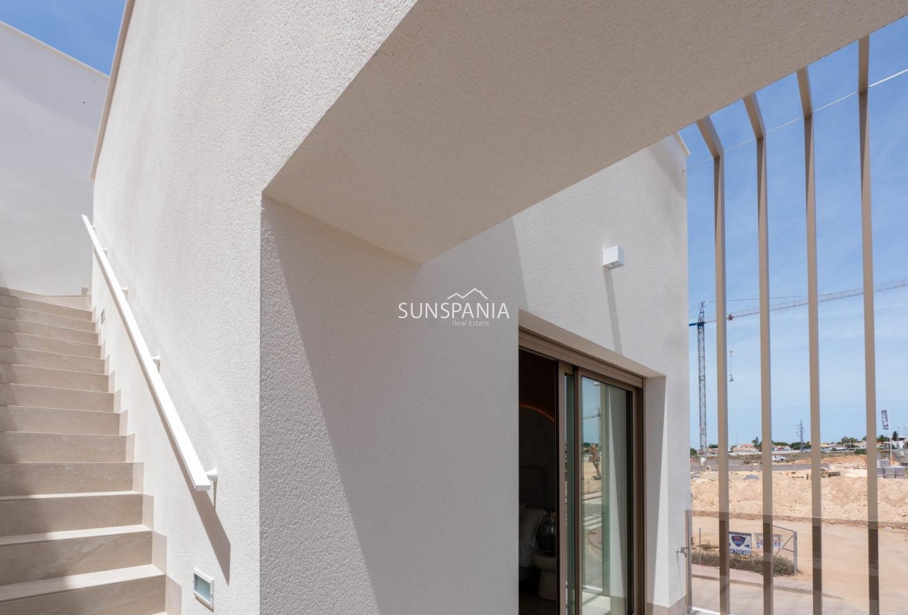 Obra nueva - Quad House -
Los Alcazares - Serena Golf