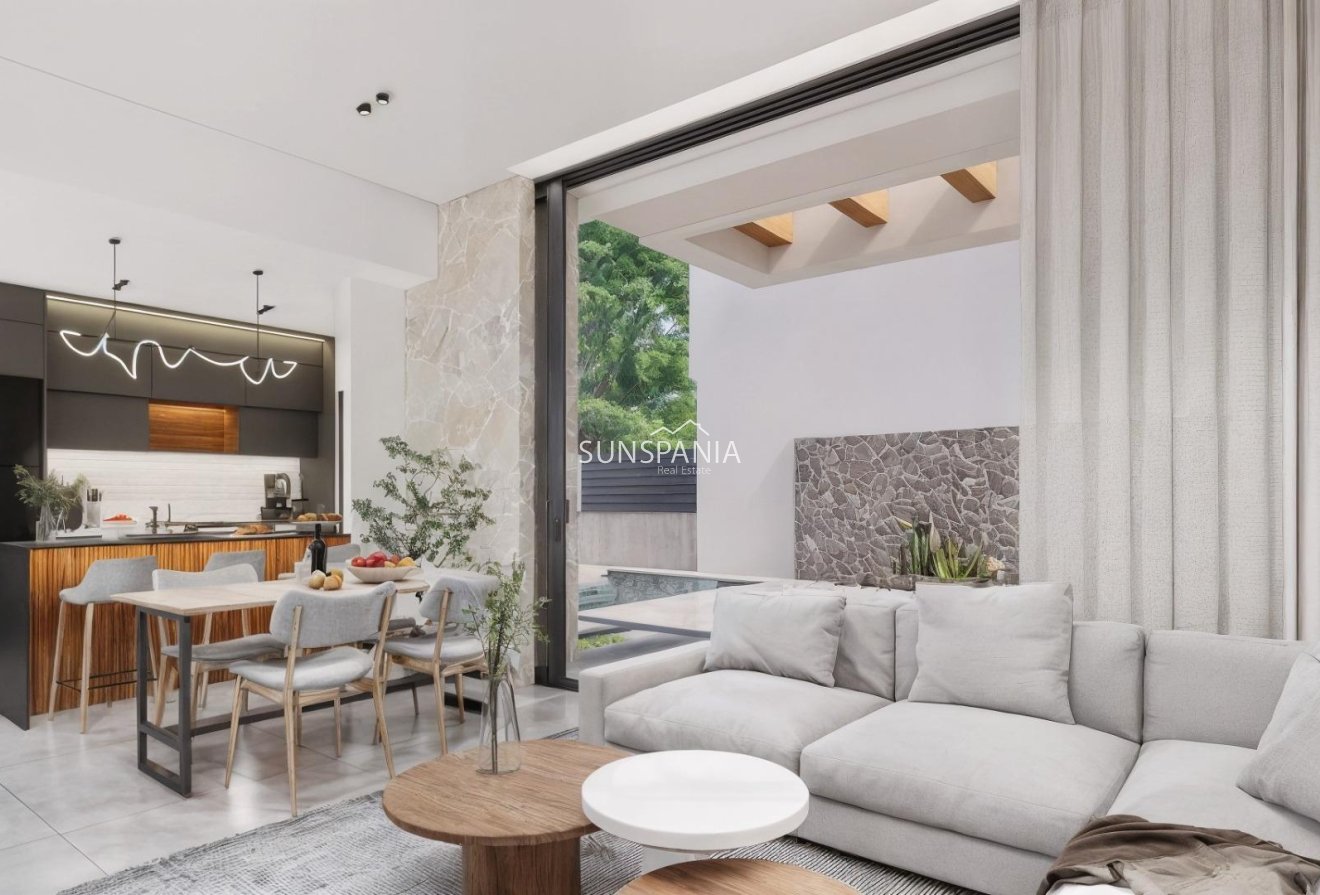 Obra nueva - Chalet -
Los Montesinos - La Herrada