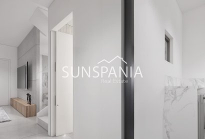 Obra nueva - Chalet -
Los Montesinos - La Herrada