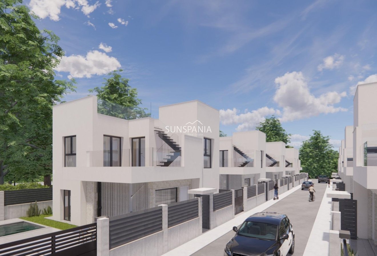 Obra nueva - Chalet -
Los Montesinos - La Herrada