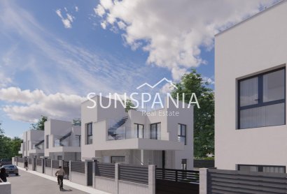 Obra nueva - Chalet -
Los Montesinos - La Herrada