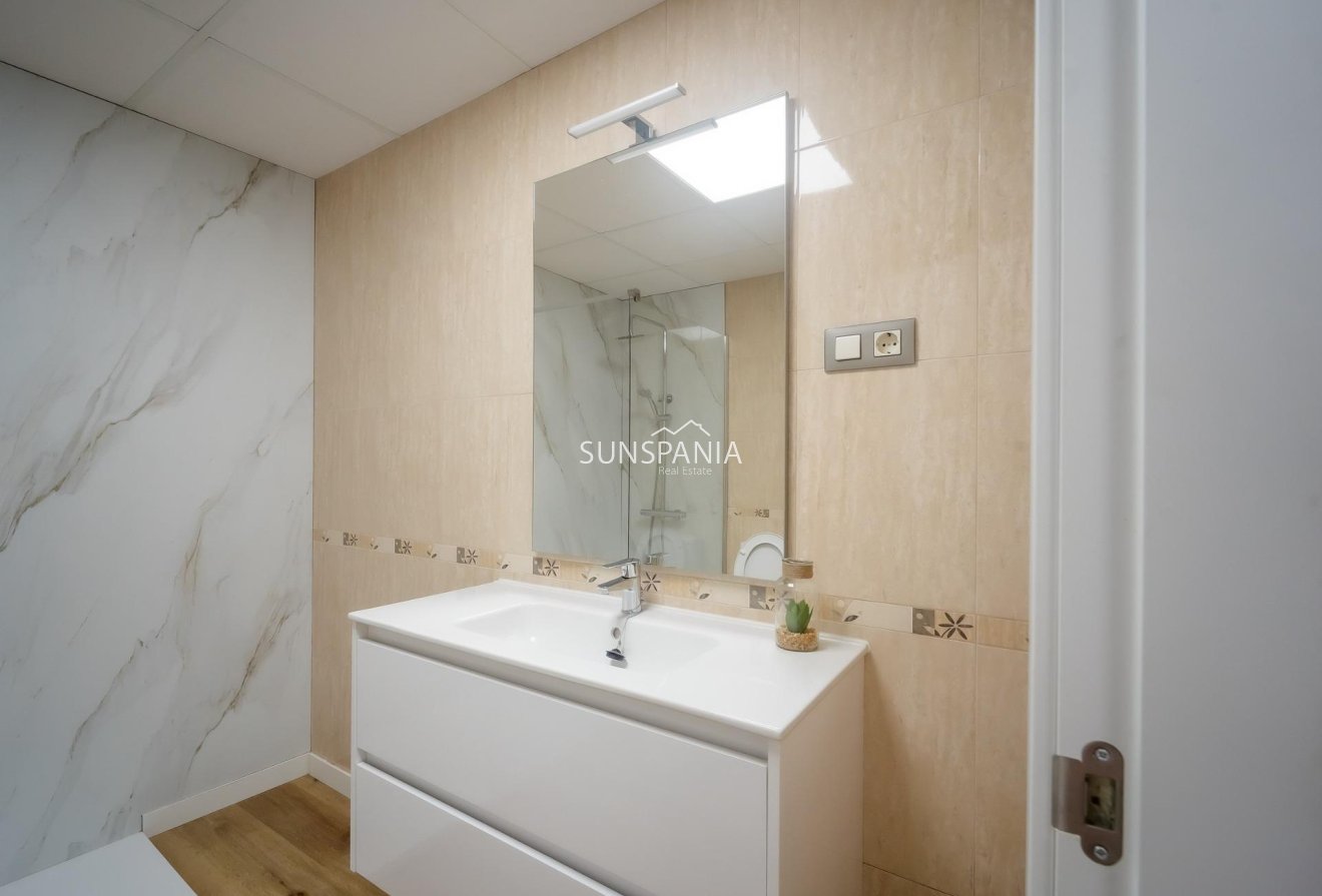 Obra nueva - Piso -
Cuevas del Almanzora - Herrerias