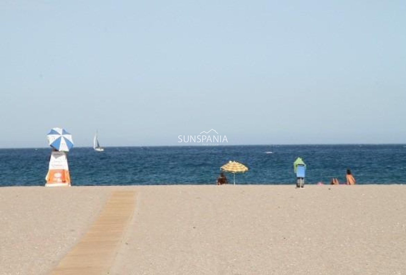 Nouvelle construction - Appartement -
Vera - Pueblo Salinas