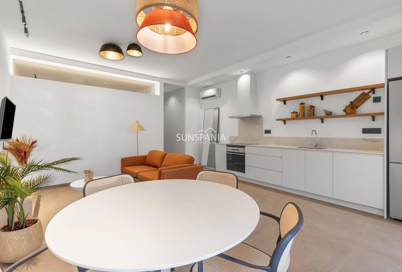 Obra nueva - Piso -
Torrevieja - Playa Los Naufragos