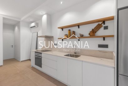 Obra nueva - Piso -
Torrevieja - Playa Los Naufragos