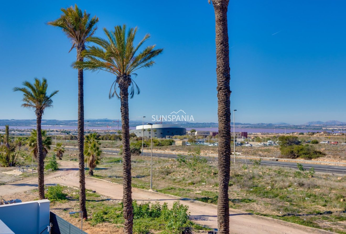 New Build - Villa -
Torrevieja - Sector 25