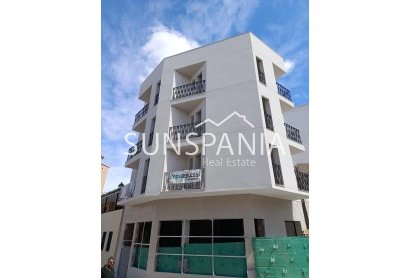 Obra nueva - Piso -
Bigastro - centro