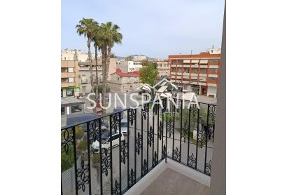 Obra nueva - Piso -
Bigastro - centro