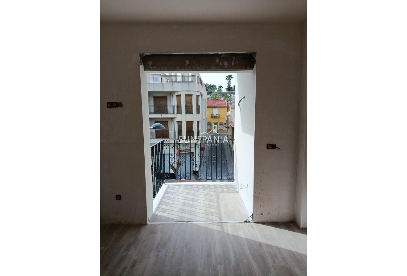 Obra nueva - Piso -
Bigastro - centro