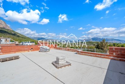 Obra nueva - Chalet -
Polop - Novapolop