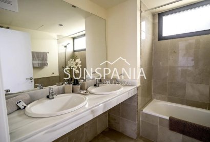 Obra nueva - Ático -
Vera - Puerto del Rey