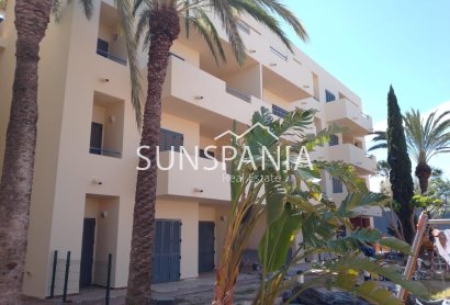 Obra nueva - Piso -
Vera - Puerto del Rey