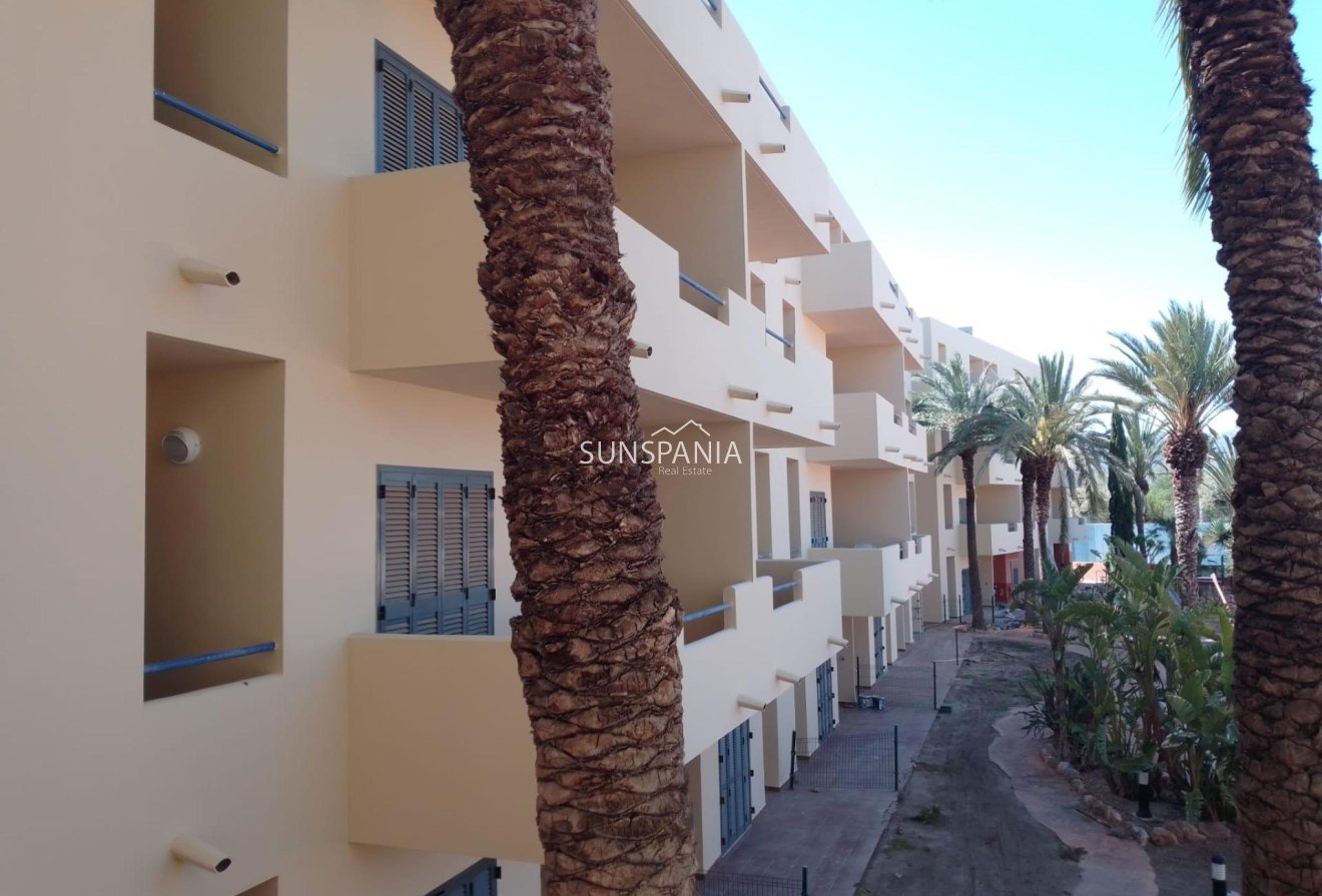 Obra nueva - Piso -
Vera - Puerto del Rey