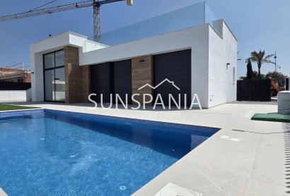 Obra nueva - Chalet -
Alhama De Murcia - Condado De Alhama